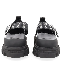 BALLERINA WITH LOGO BUCKLE