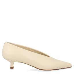 كلارا فتحة منخفضة