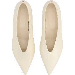 كلارا فتحة منخفضة