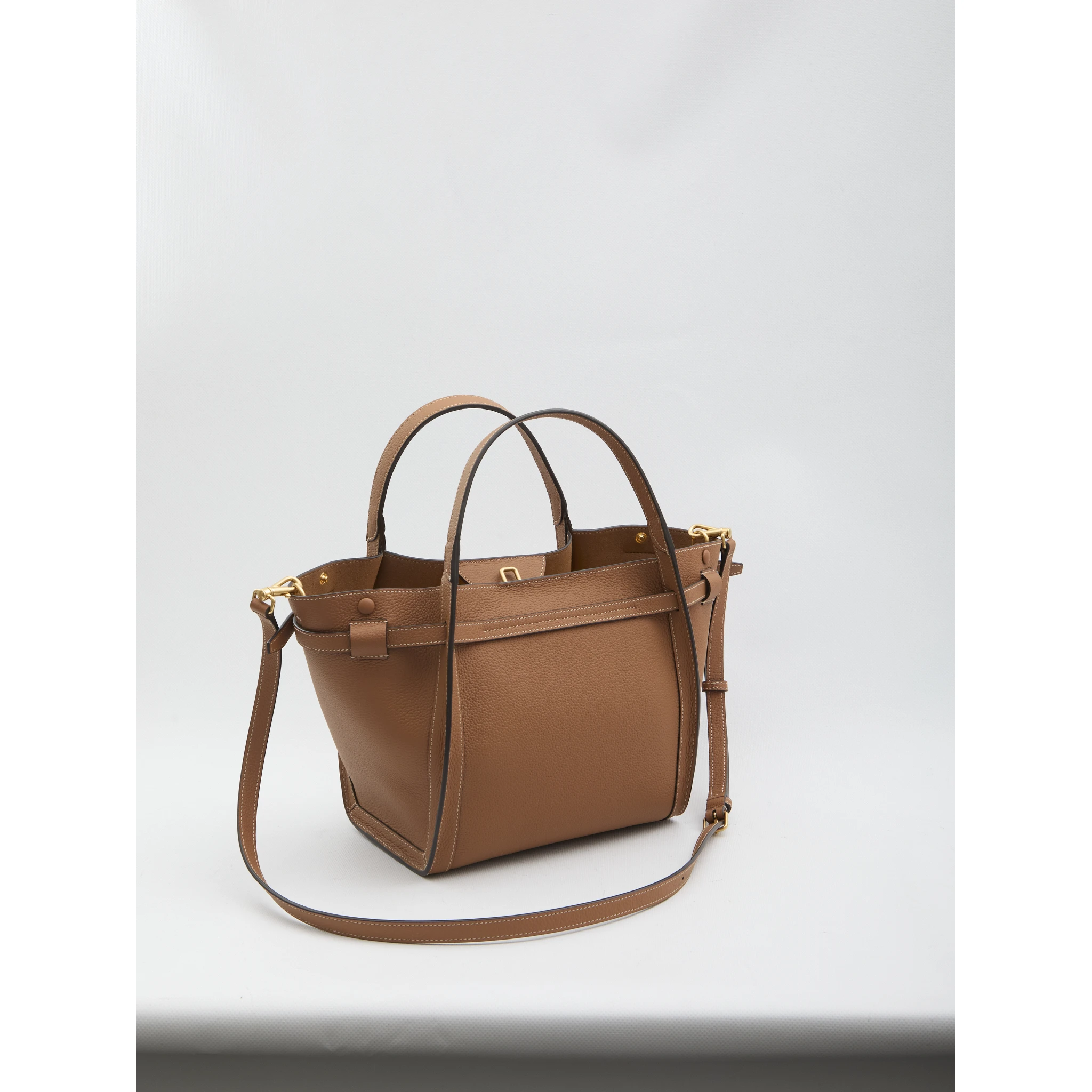 حقيبة تسوق صغيرة