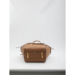 حقيبة تسوق صغيرة