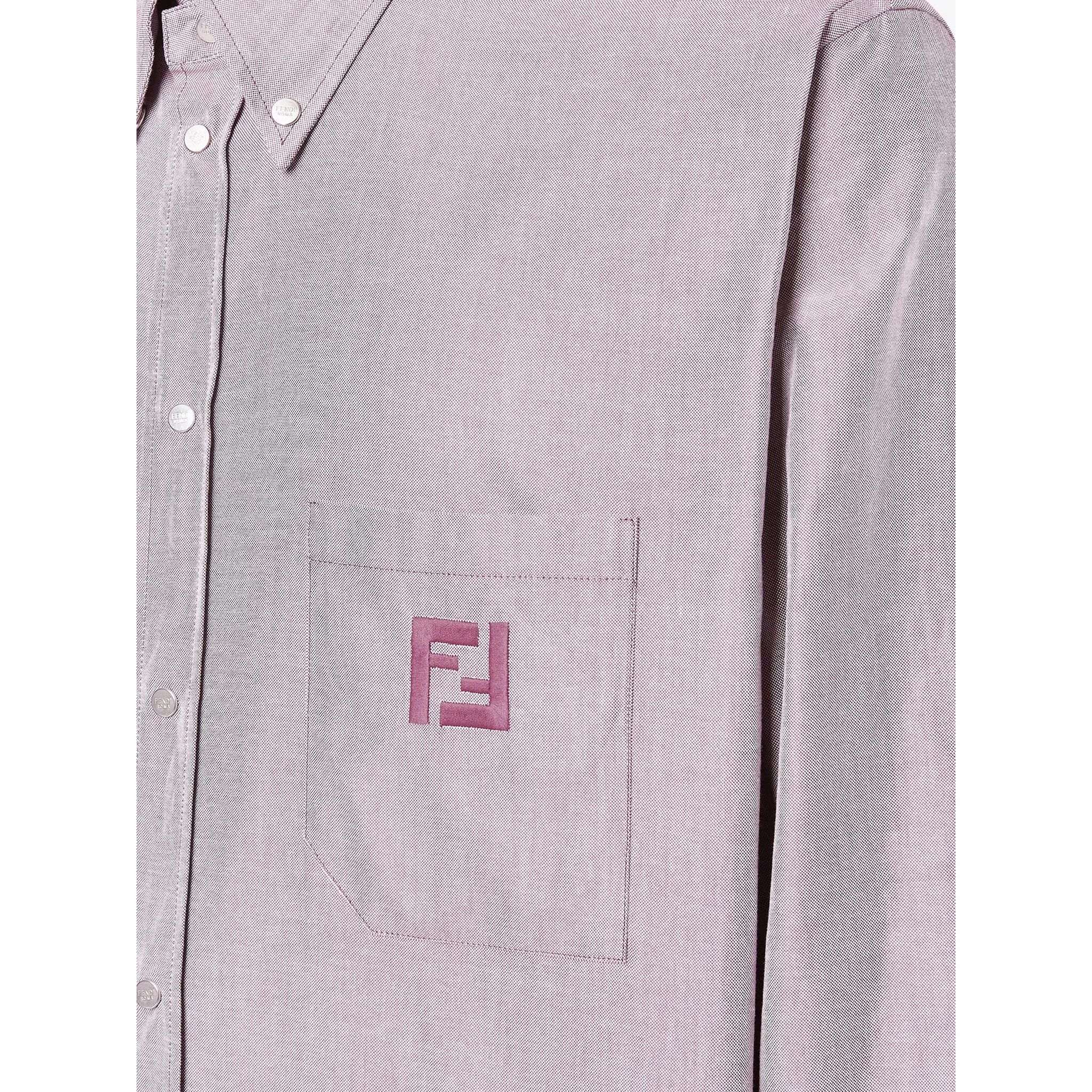 قمصان فندي حمراء