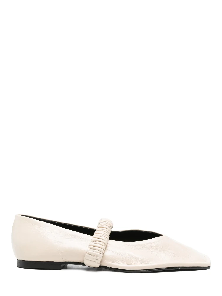 ALOHAS Flat shoes White