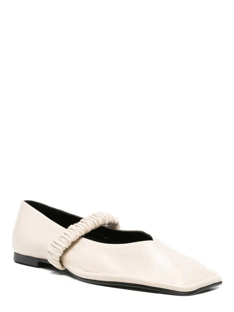 ALOHAS Flat shoes White alternative