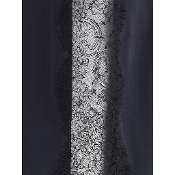 تنورة ميدي سوداء من الحرير