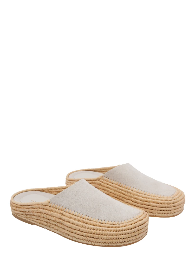 Paloma Barcelò  White alternative