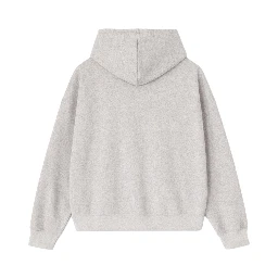 كنزة رياضية بشعار