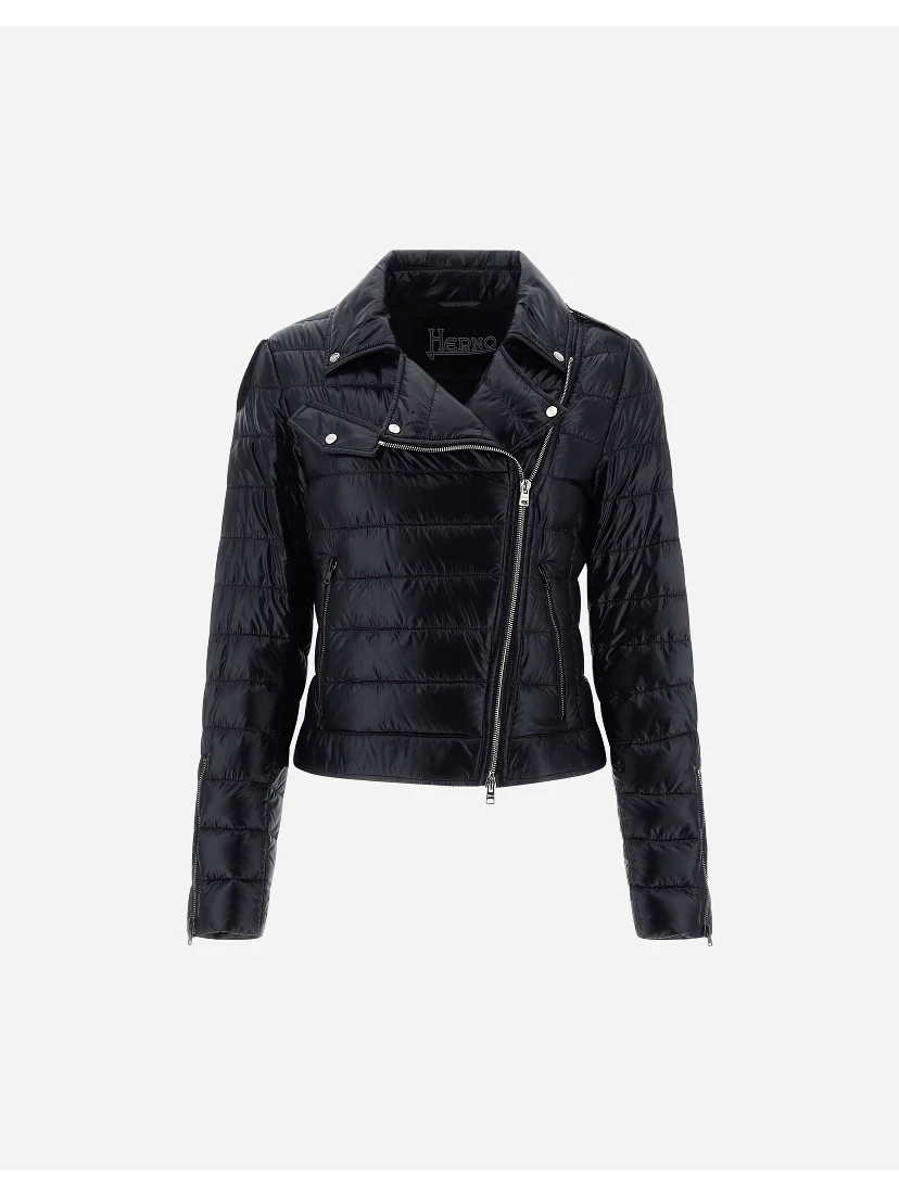 Jacket in ultralight nylon