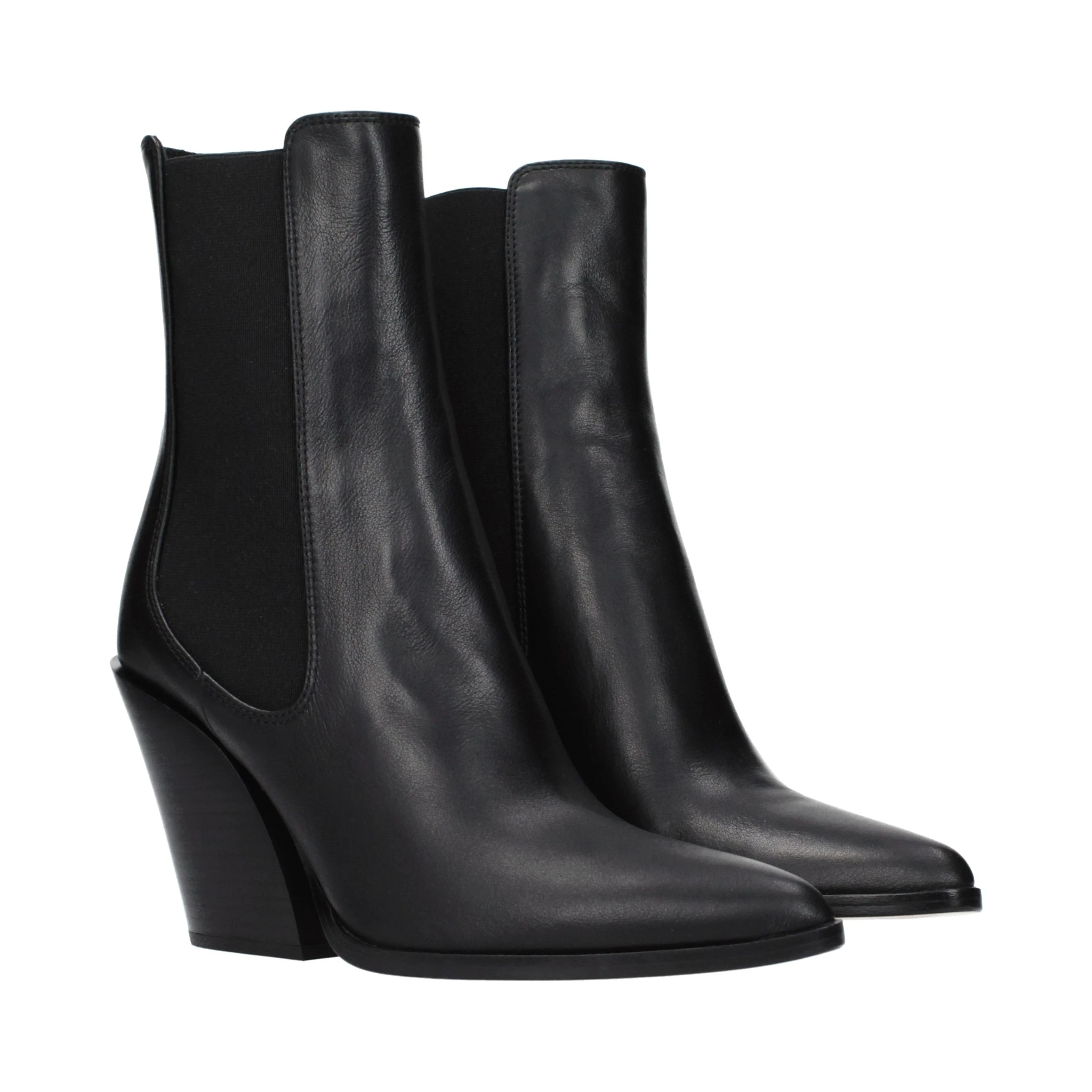 حذاء كاحل من الجلد الأسود