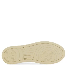 MEDALIST LOW SNEAKER