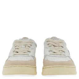 MEDALIST LOW SNEAKER