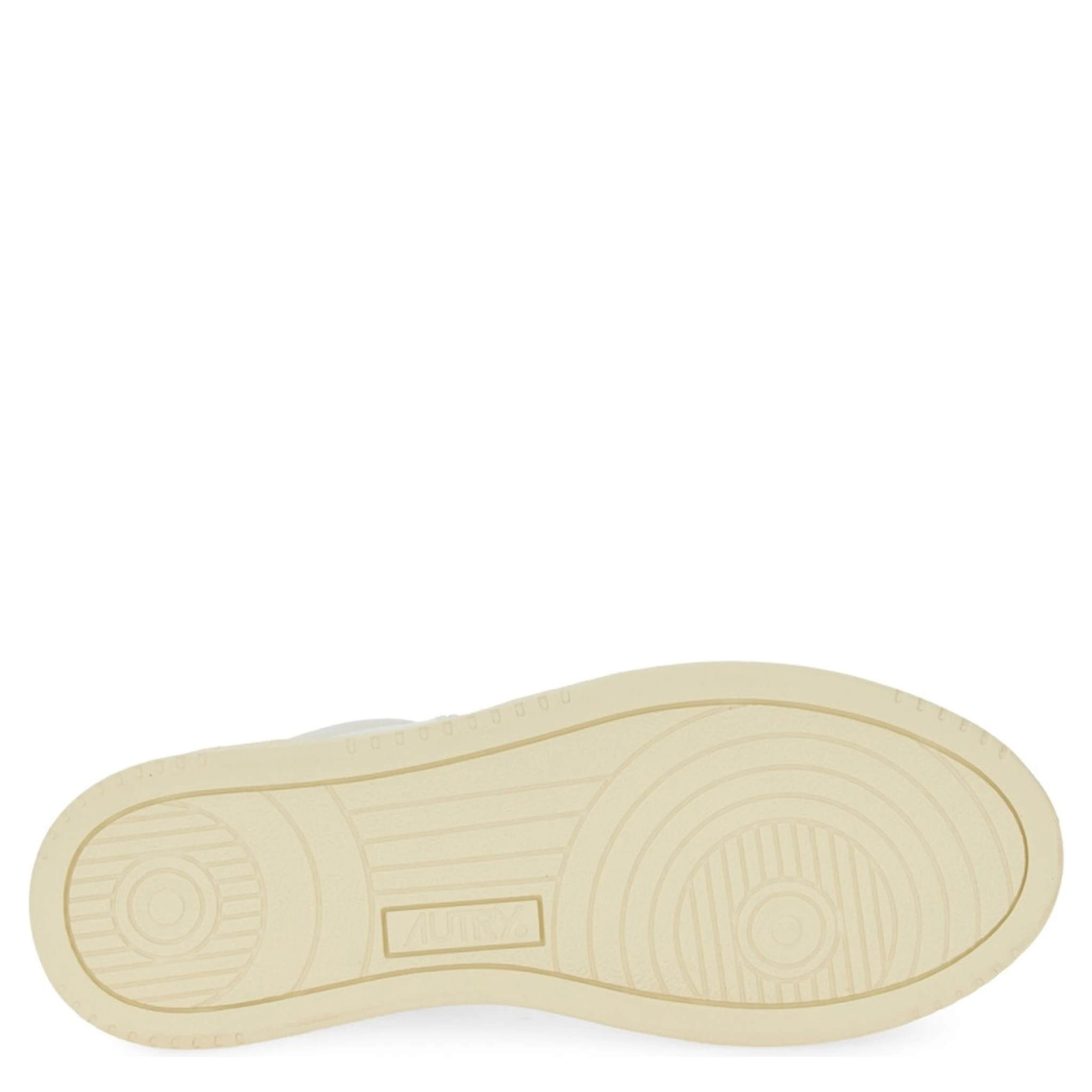 SNEAKER MEDALIST LOW