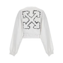 كنزة رياضية بشعار