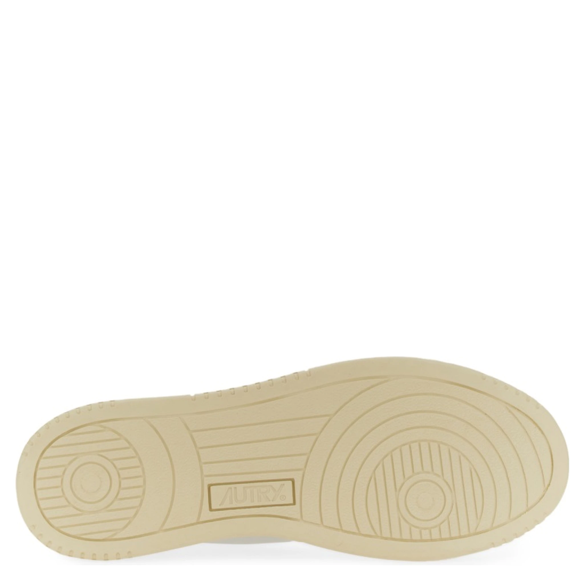 SNEAKER MEDALIST LOW