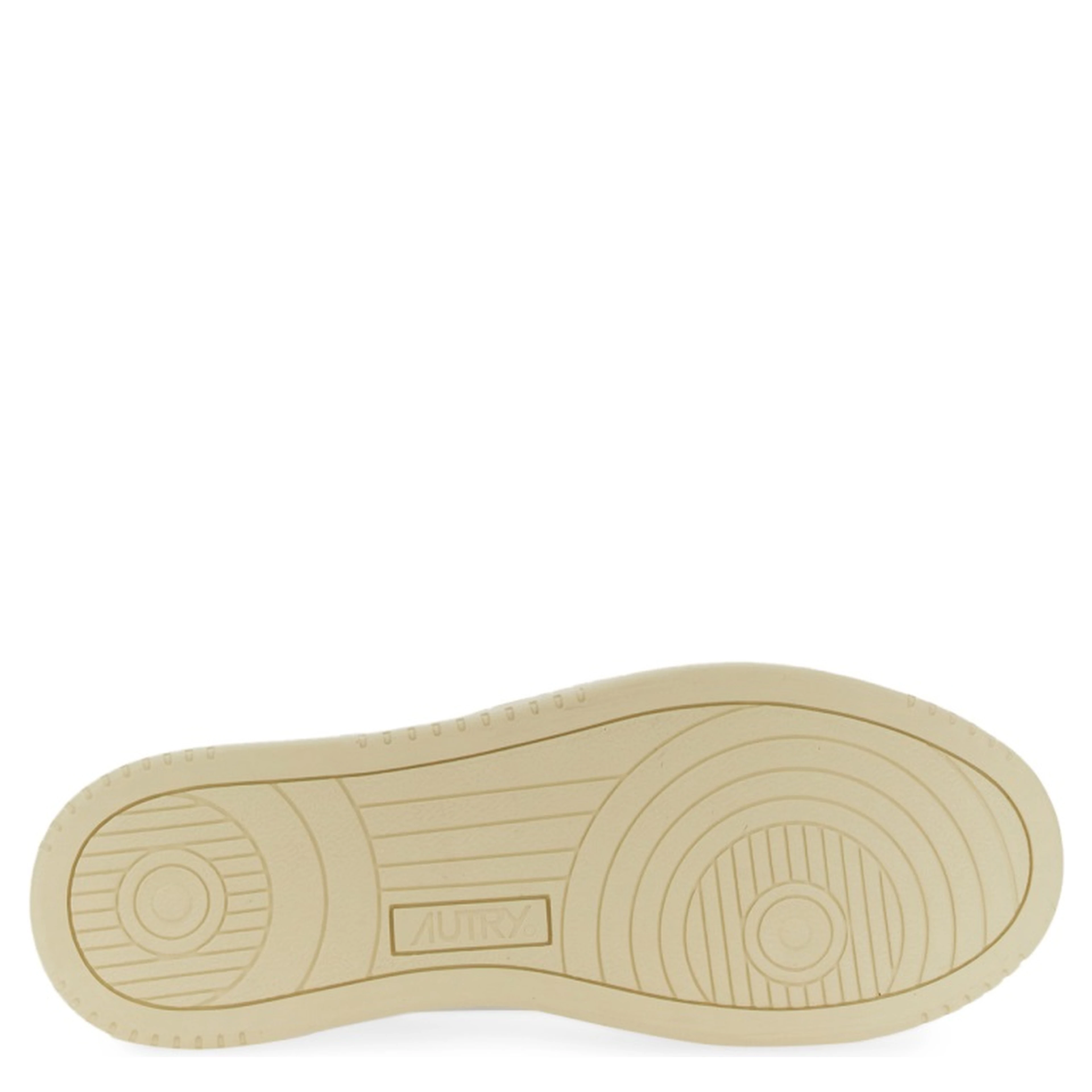 MEDALIST LOW SNEAKER