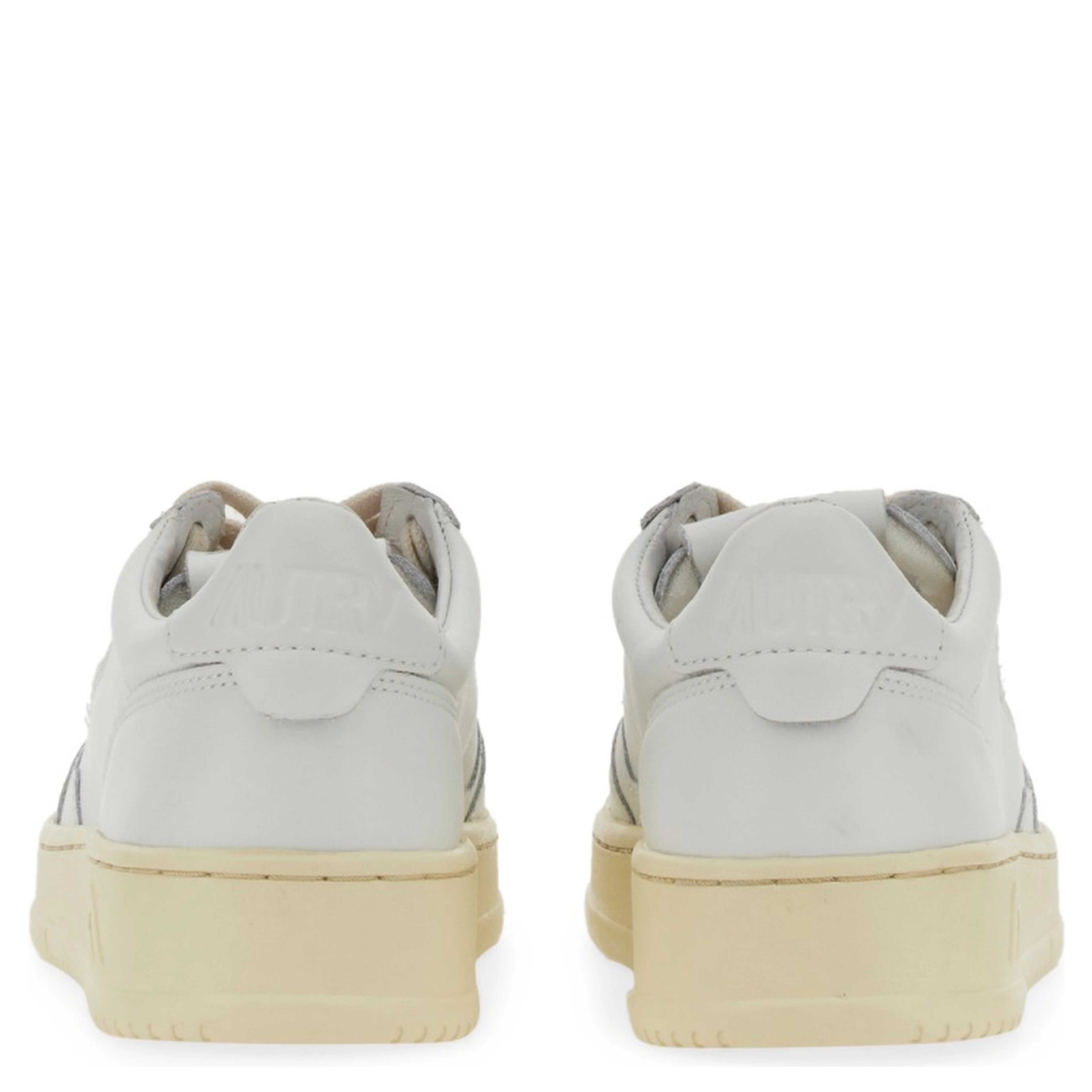 MEDALIST LOW SNEAKER