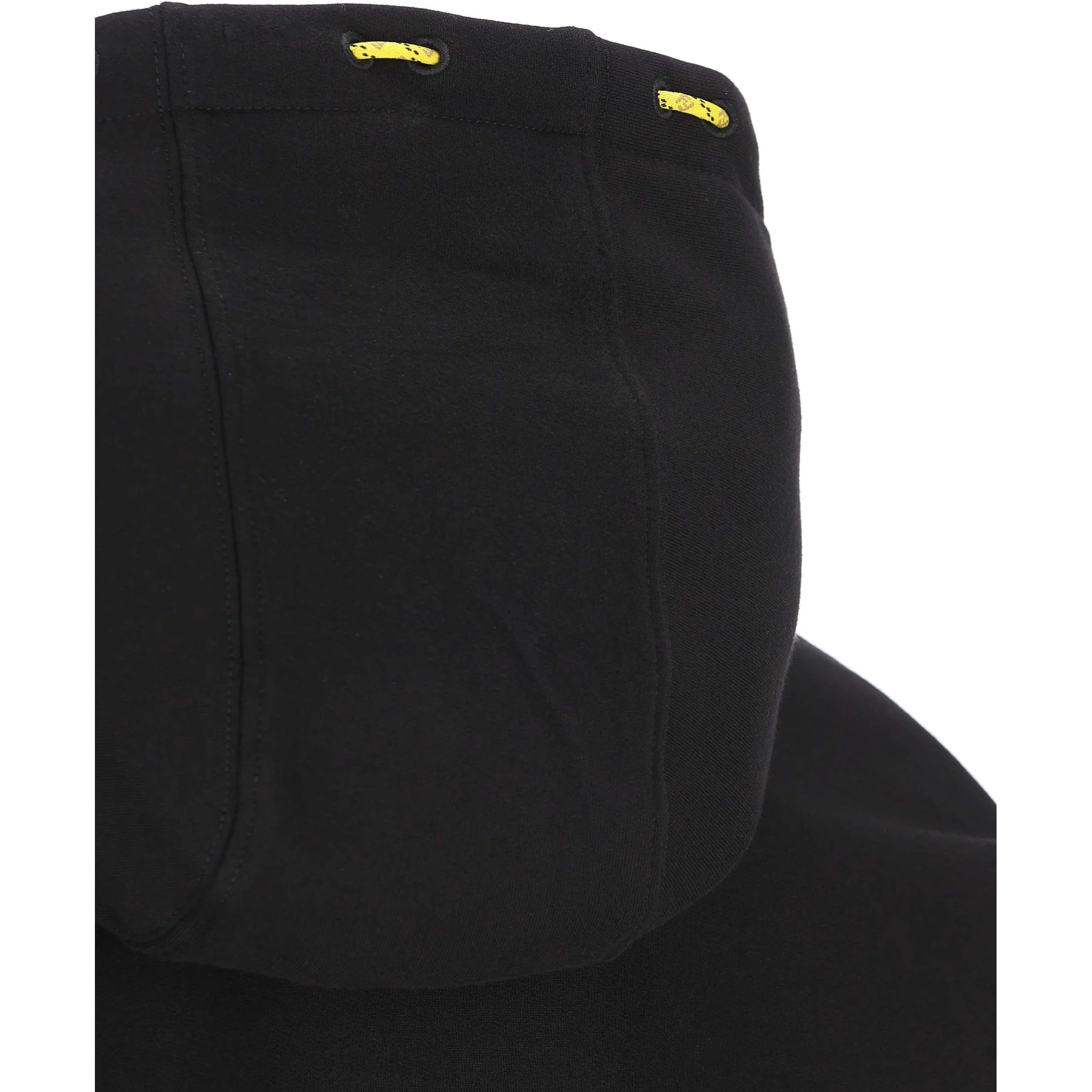 كنزات فندي سوداء