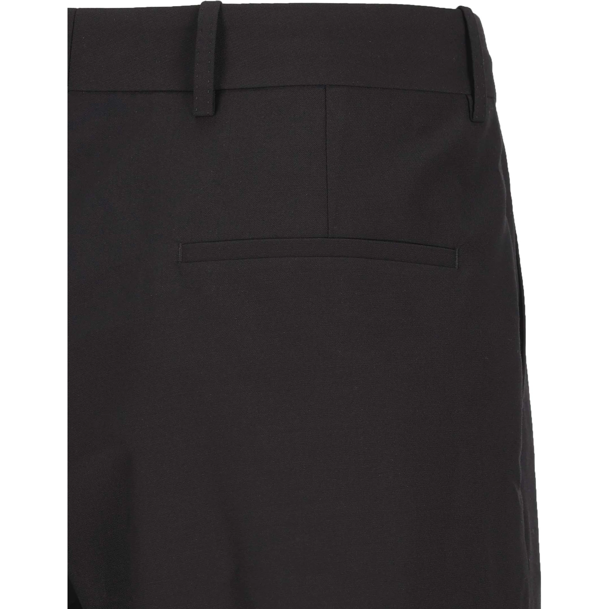 غوتشي ملابس جاهزة... أسود