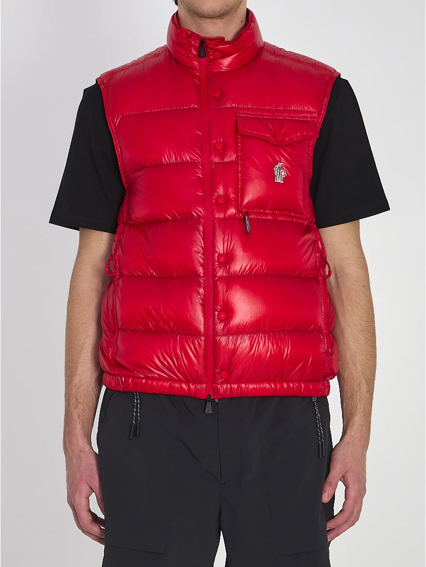 Uychi packable padded vest