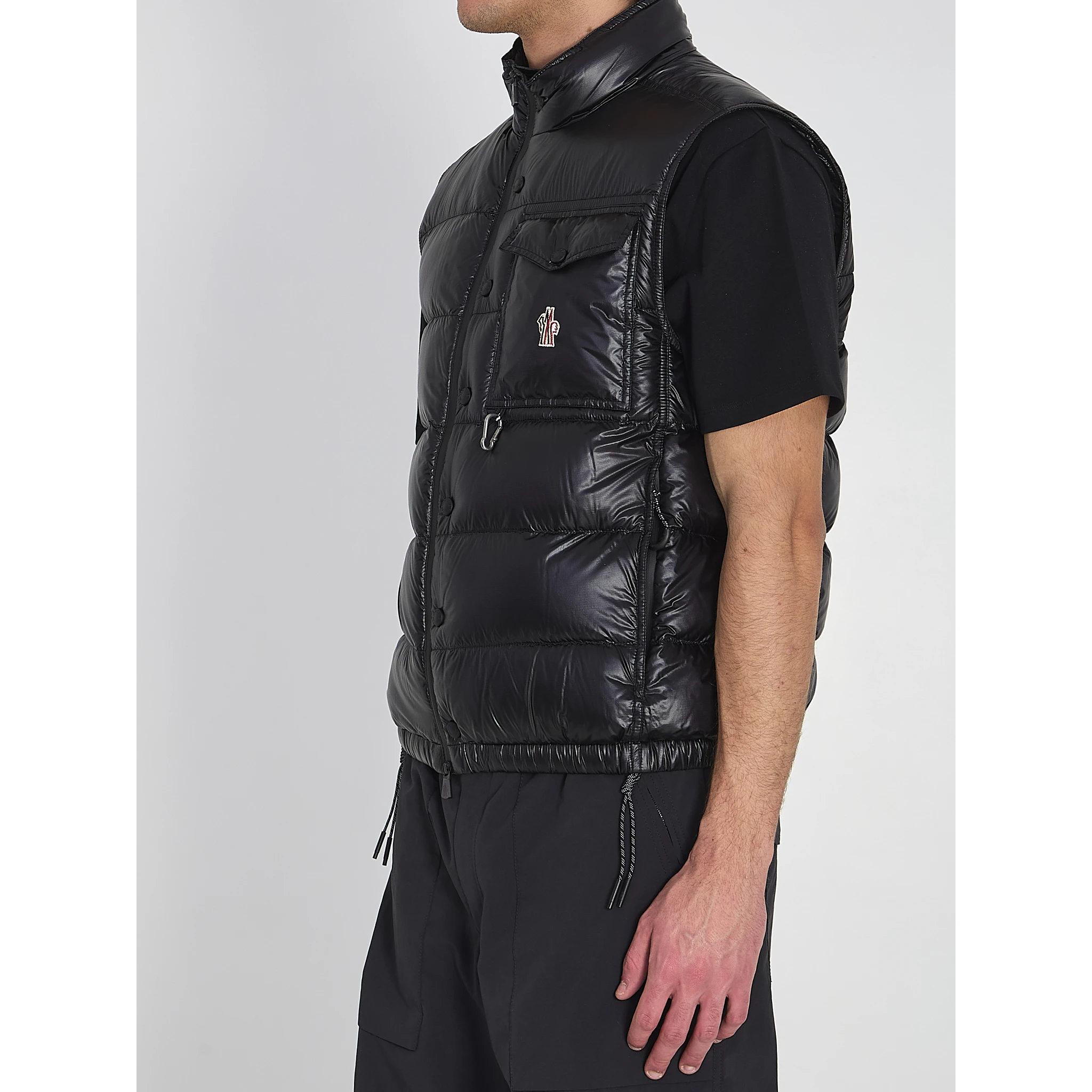 Uychi packable padded vest