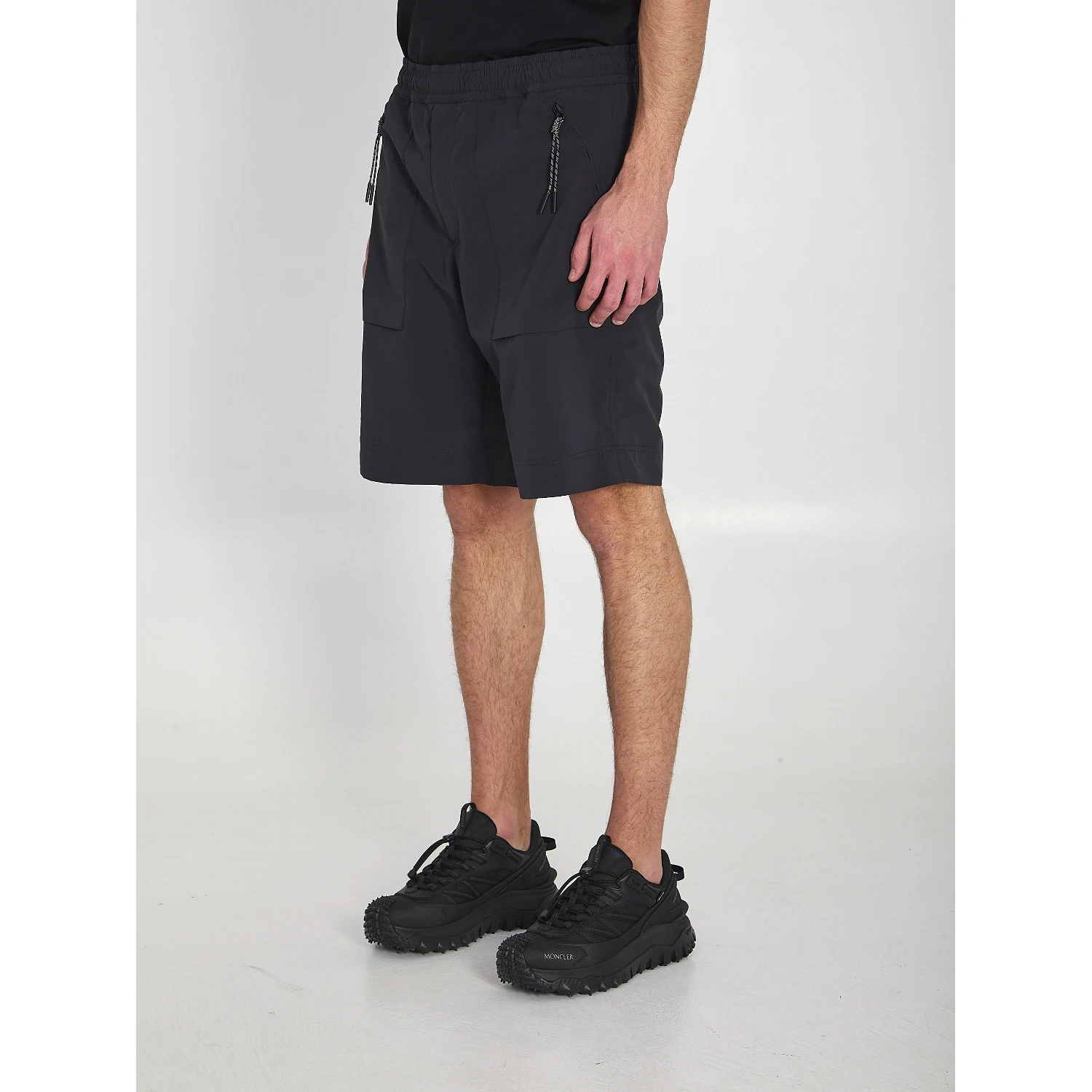 Technical crinkle shorts