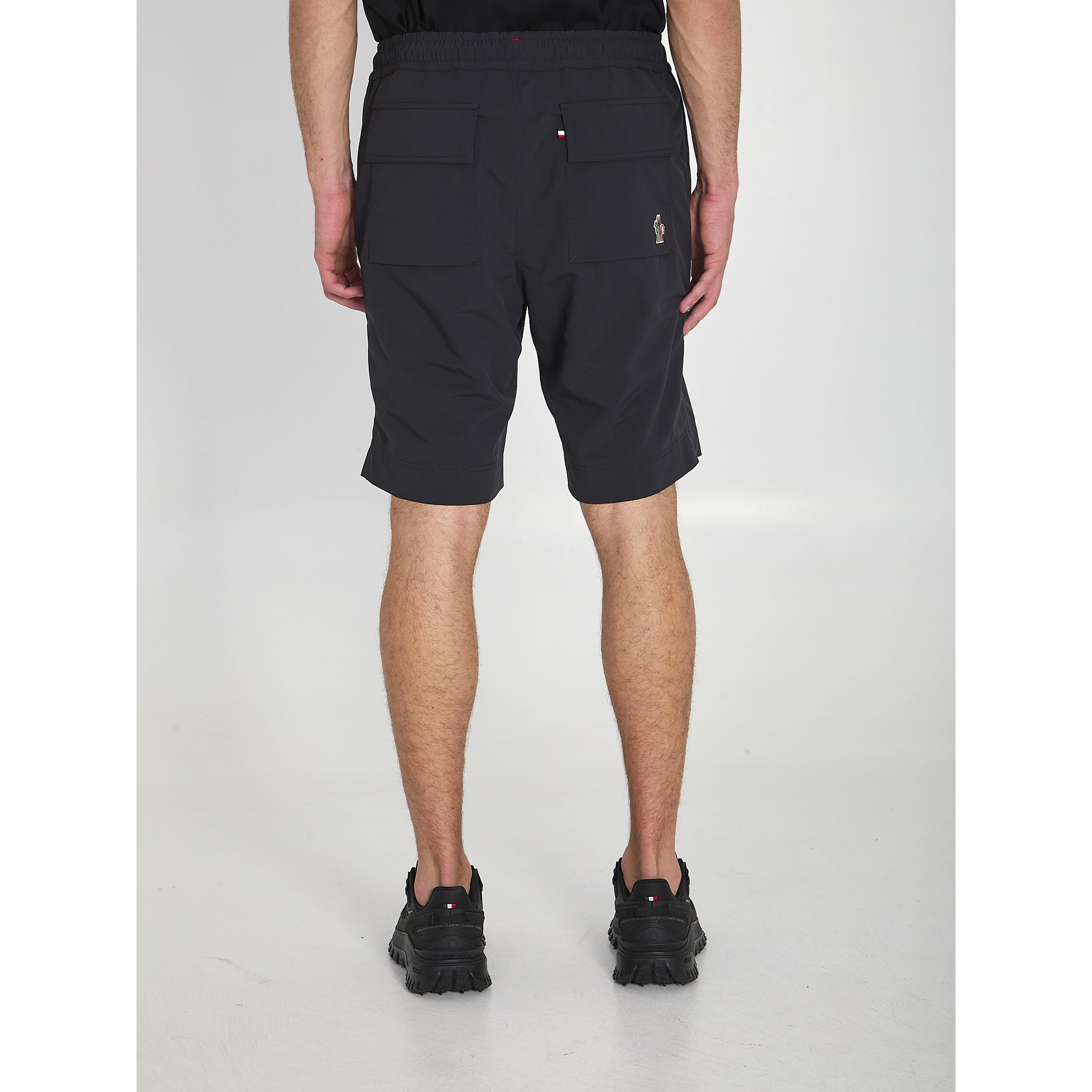 Technical crinkle shorts