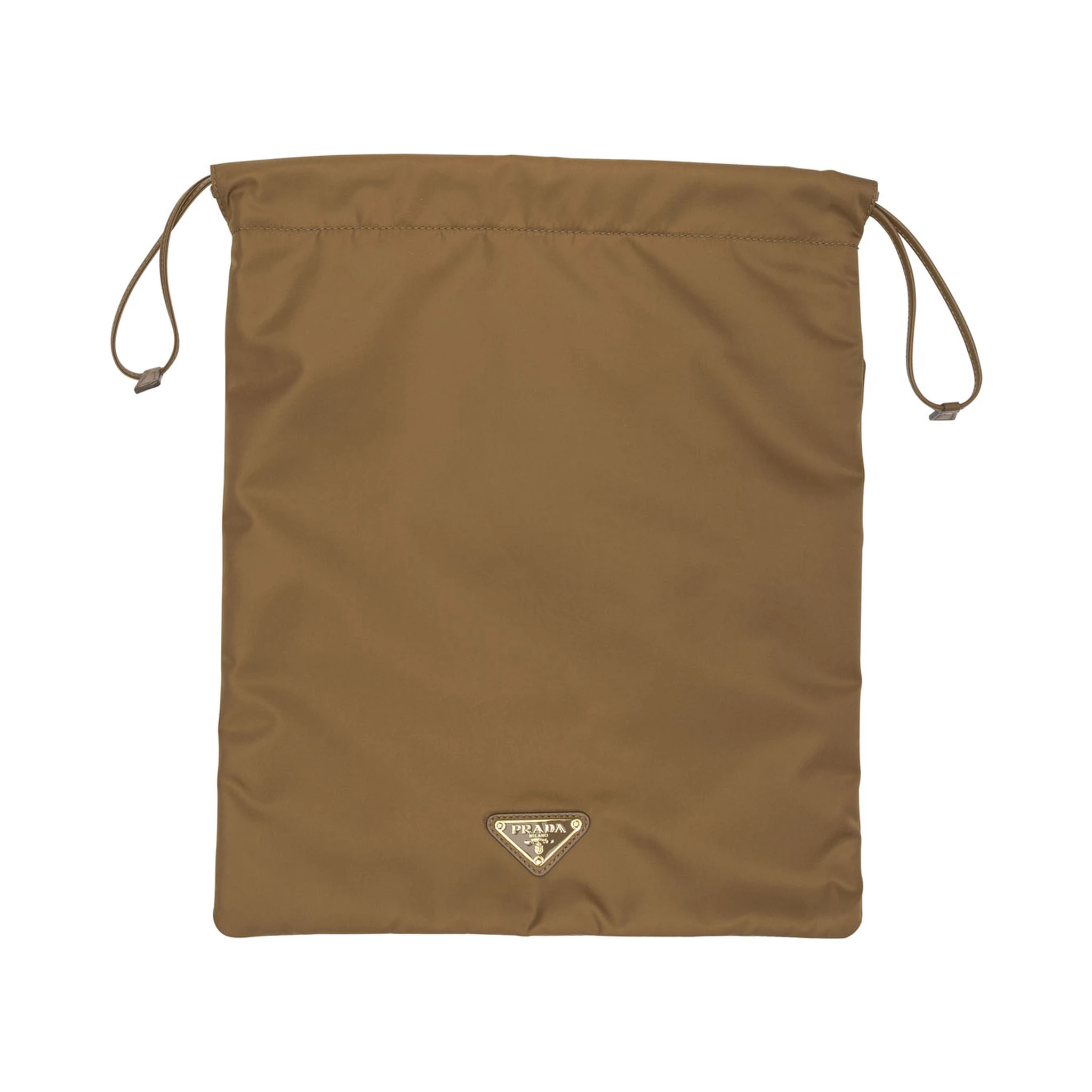 حقيبة "برادا ويش" مصنوعة من النايلون المعاد تدويره