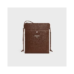 حقيبة صغيرة "حادة" من الجلد