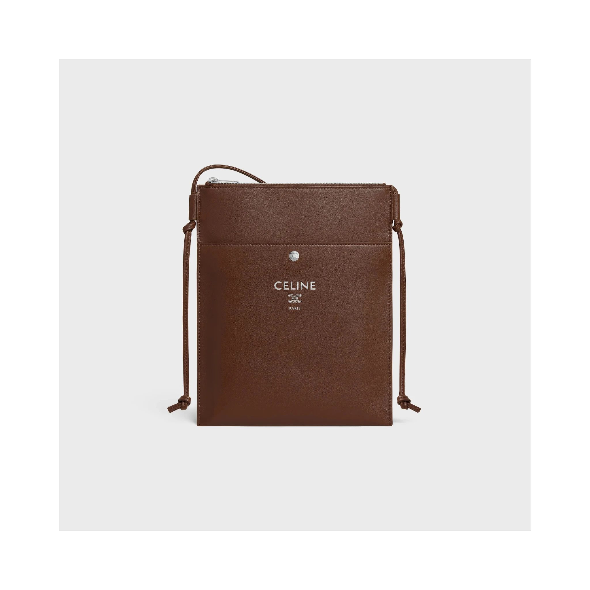 حقيبة صغيرة "حادة" من الجلد