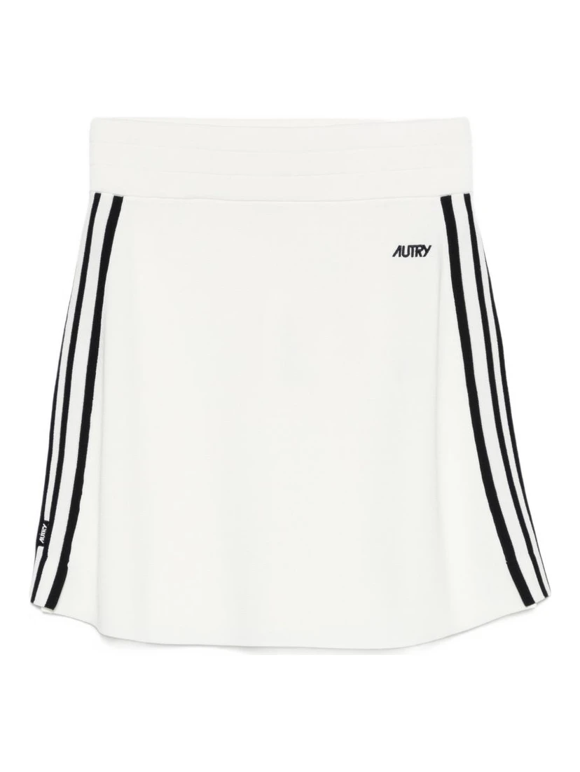 تنانير أوتري بيضاء