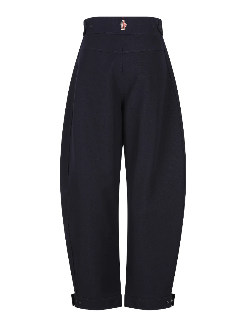 مونكلير غرينوبل ملابس جاهزة