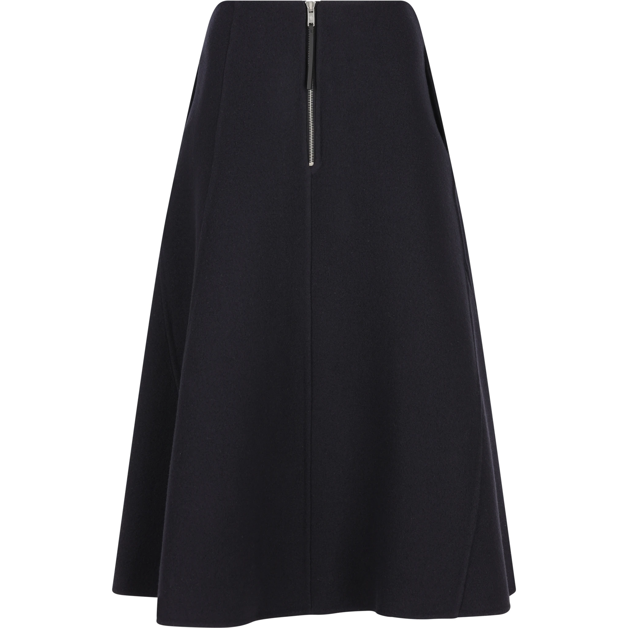 تنانير من تصميم مونكلير وجيل ساندر