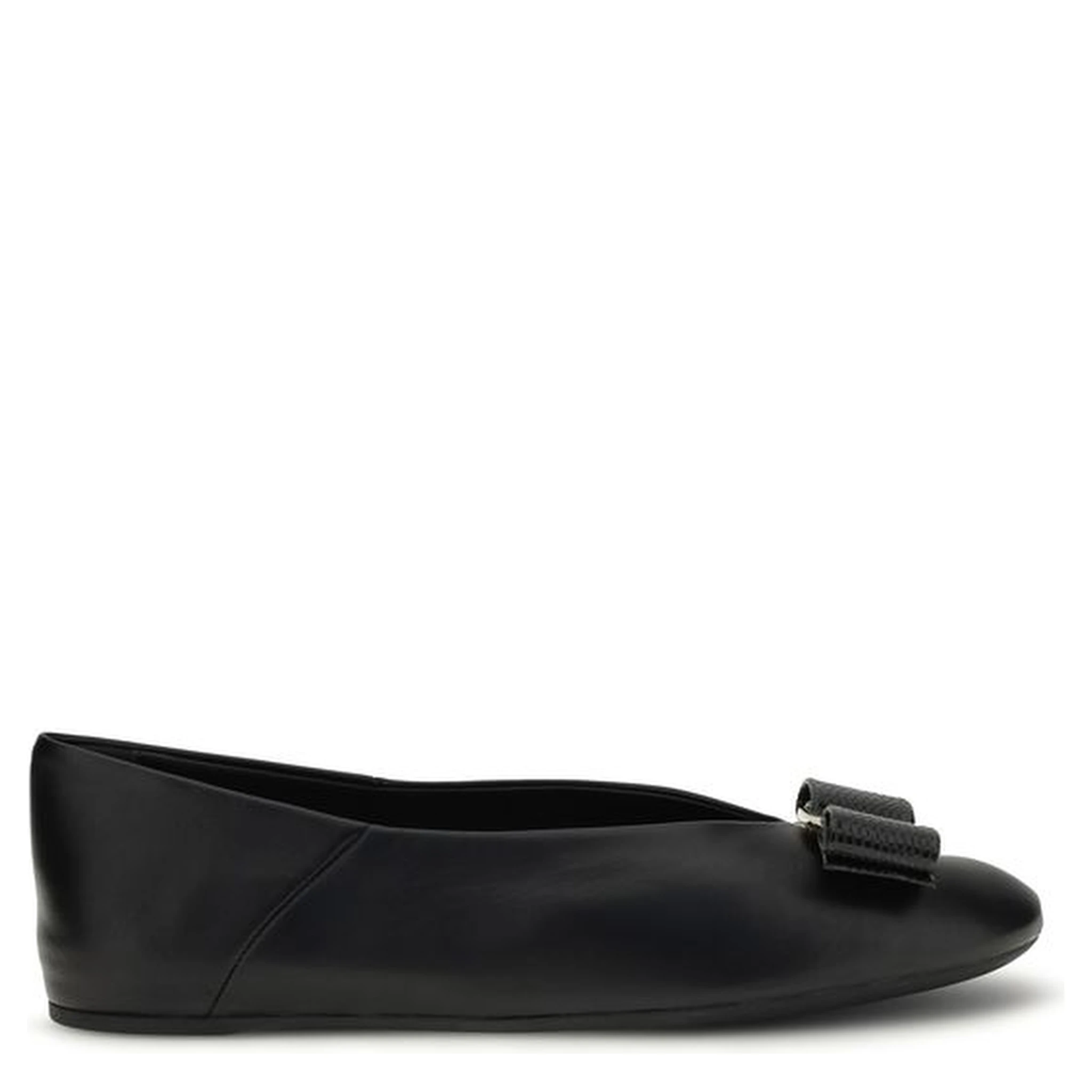 حذاء باليه مسطح من جلد العجل الأسود من بوس توروس