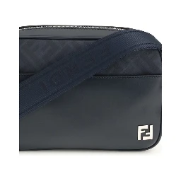 حقيبة كتف بوس توروس من جلد العجل الأزرق