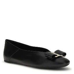 حذاء باليه مسطح من جلد العجل الأسود من بوس توروس