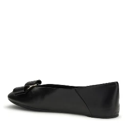 حذاء باليه مسطح من جلد العجل الأسود من بوس توروس