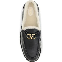 حذاء بوس توروس سهل الارتداء من جلد العجل الأسود