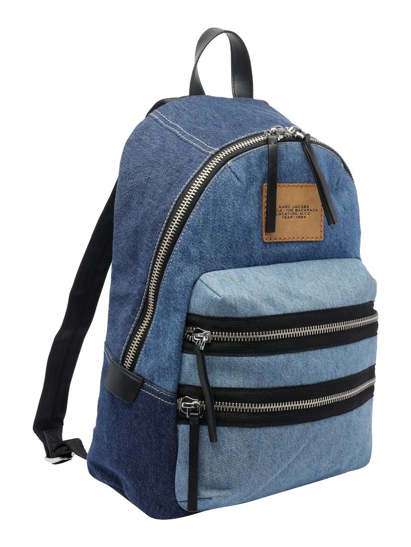 مارك جاكوبس الأزرق