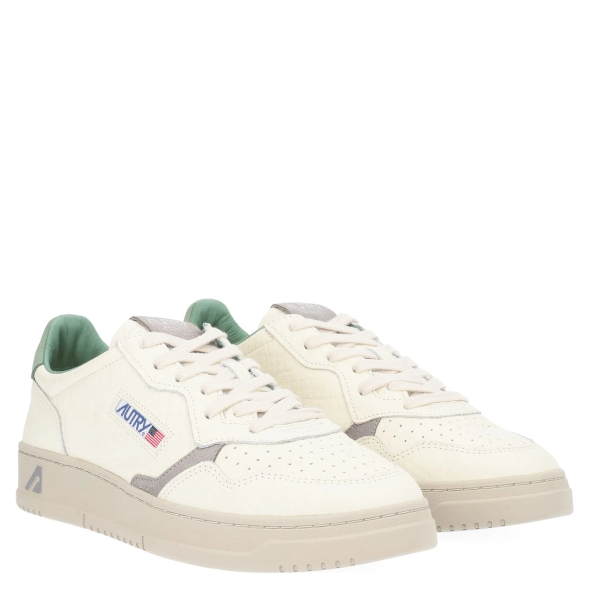 "MEDALIST LOW" SNEAKER