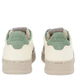 "MEDALIST LOW" SNEAKER