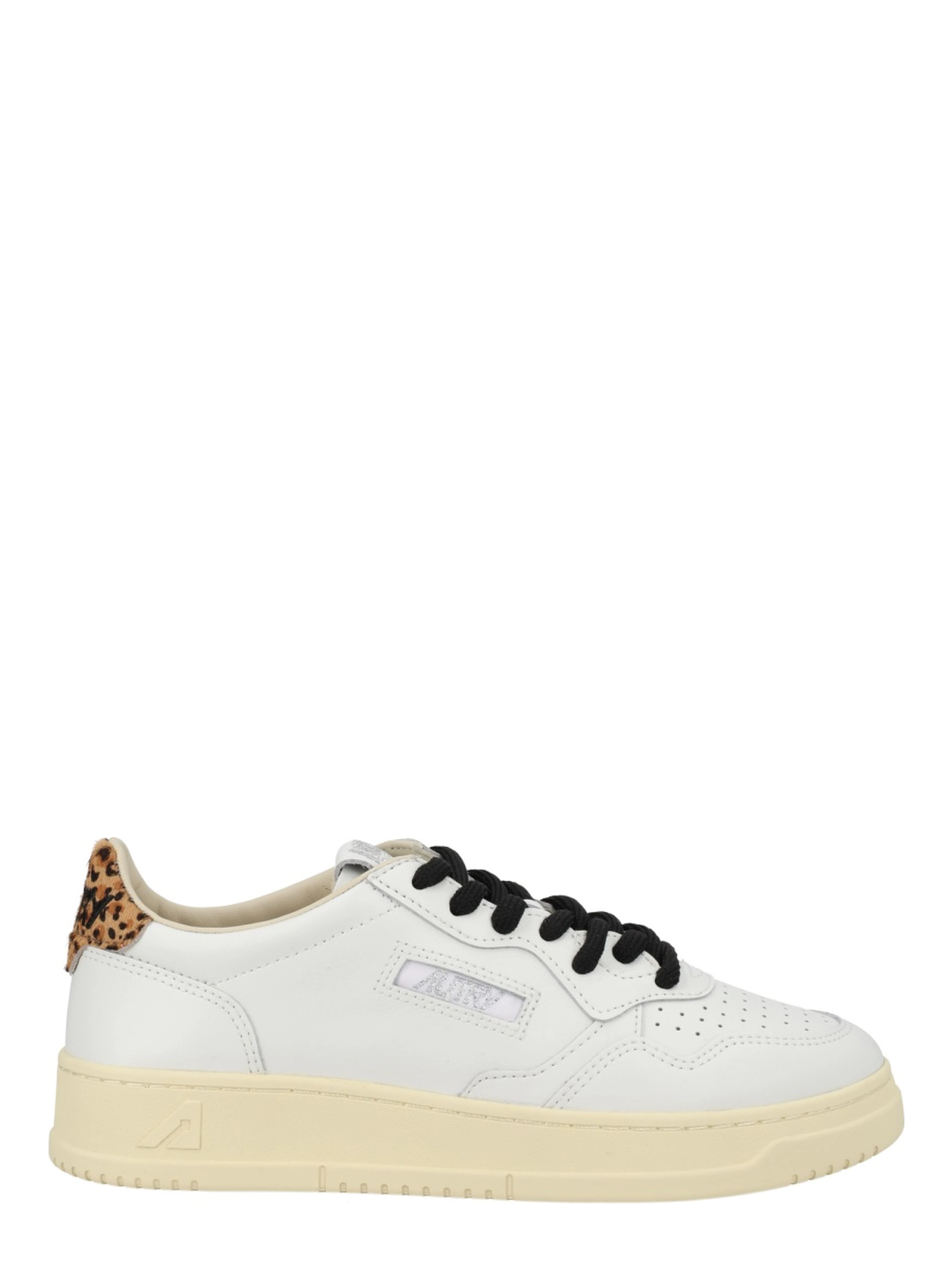 "MEDALIST LOW" SNEAKER
