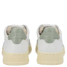 "MEDALIST LOW" SNEAKER