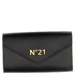 محفظة بسلسلة وشعار