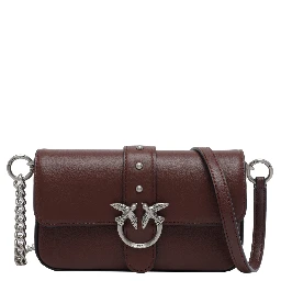 محافظ بينكو الحمراء