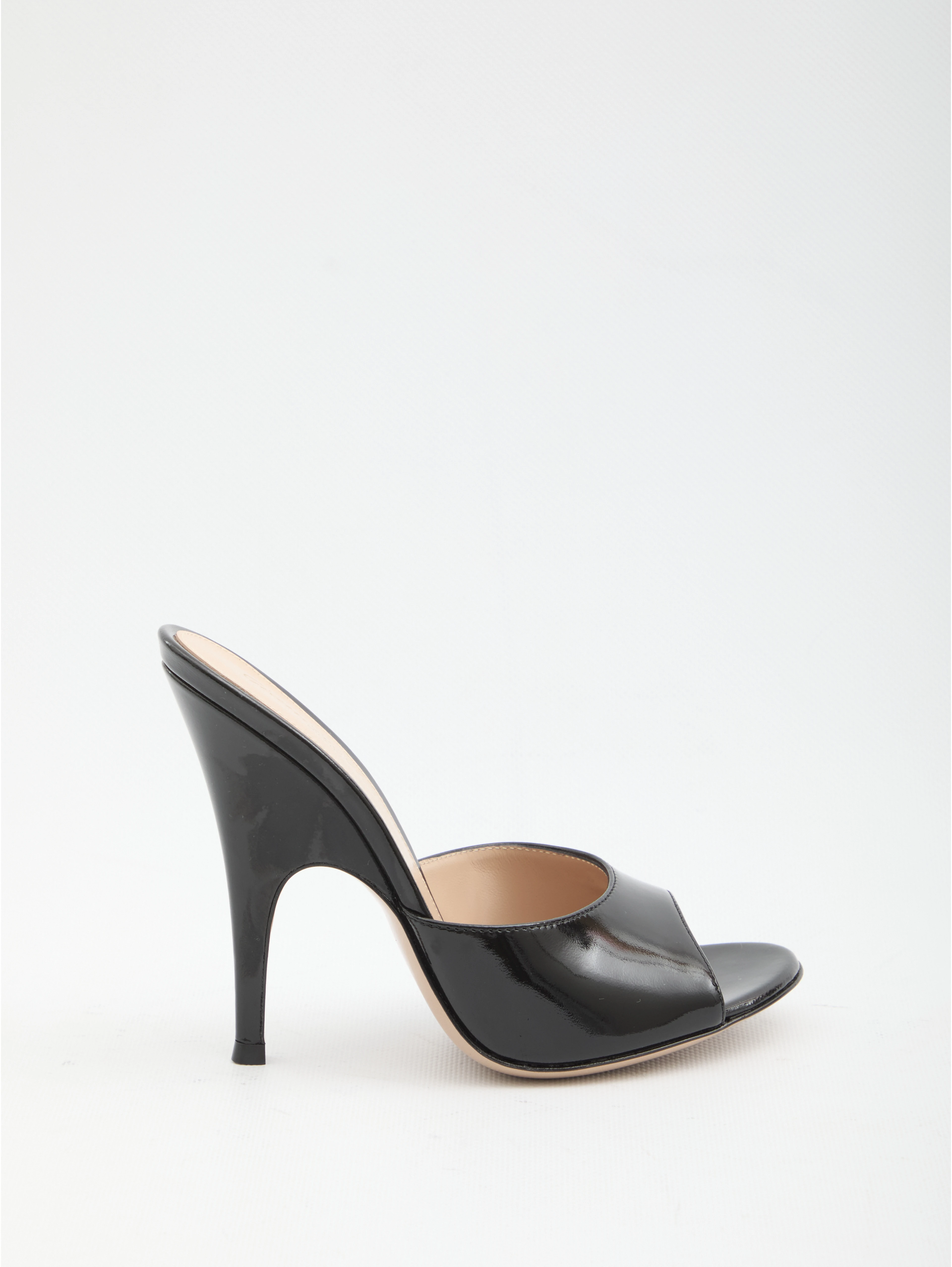 Sofia mules
