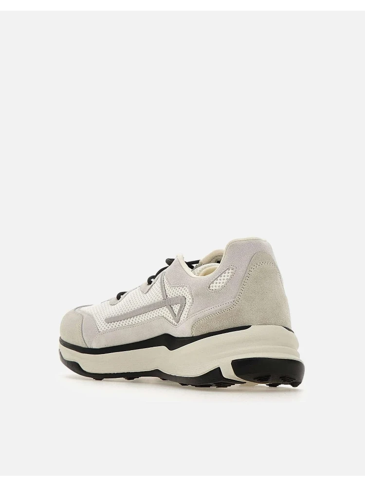 Lace up sneakers alternative