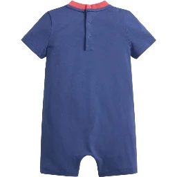 بدلة أطفال.