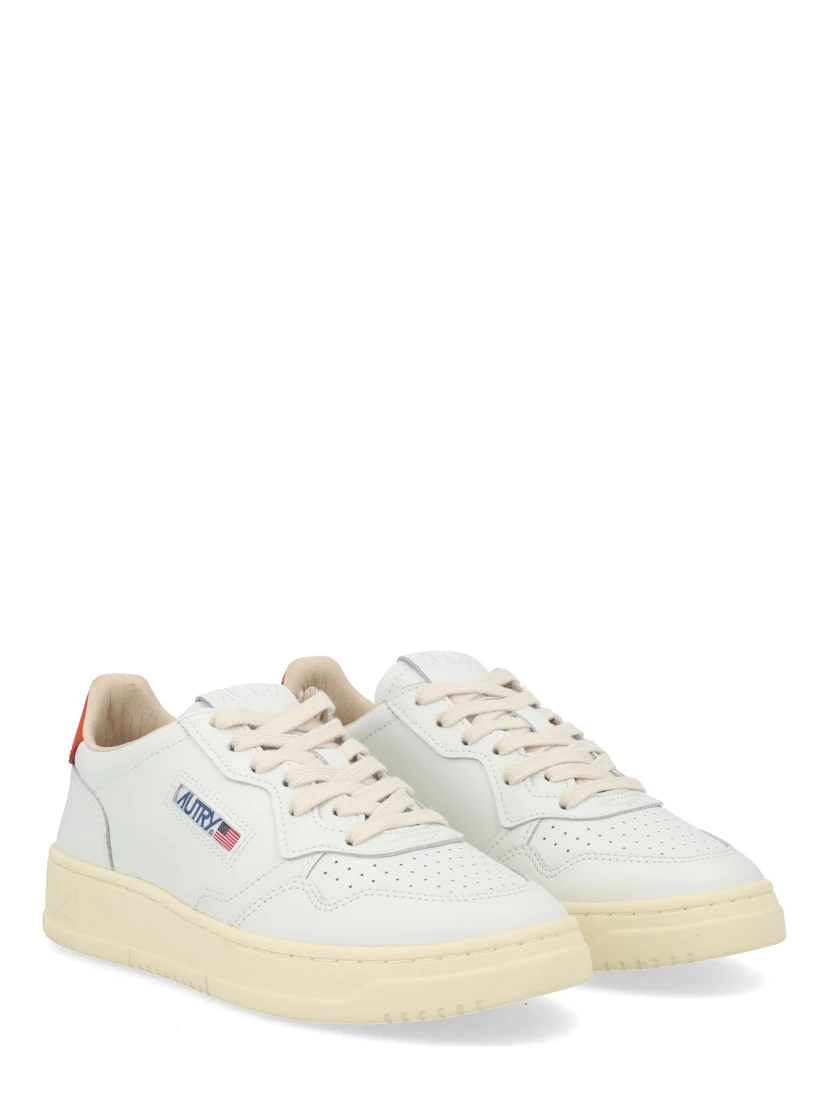 "MEDALIST LOW" SNEAKER