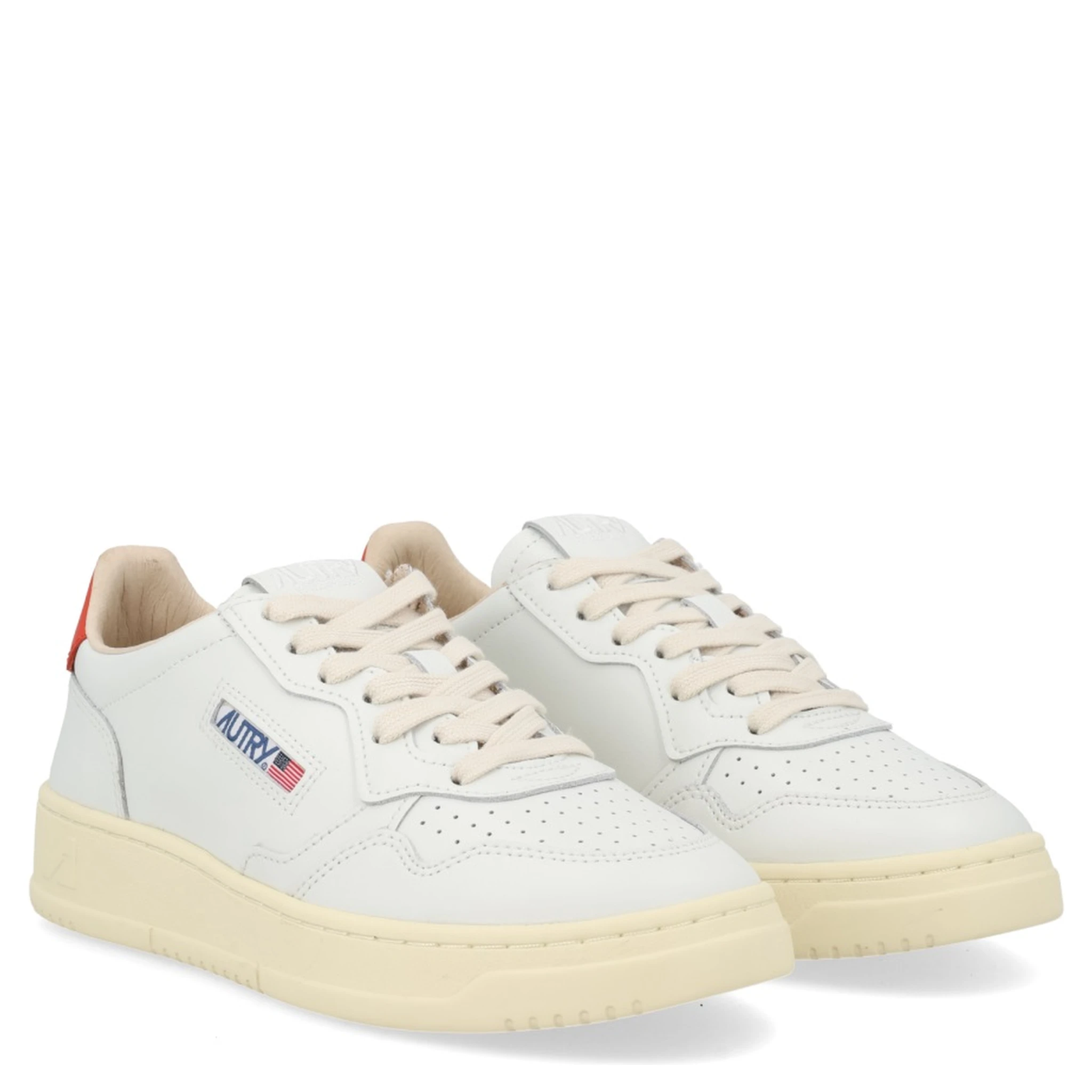 "MEDALIST LOW" SNEAKER