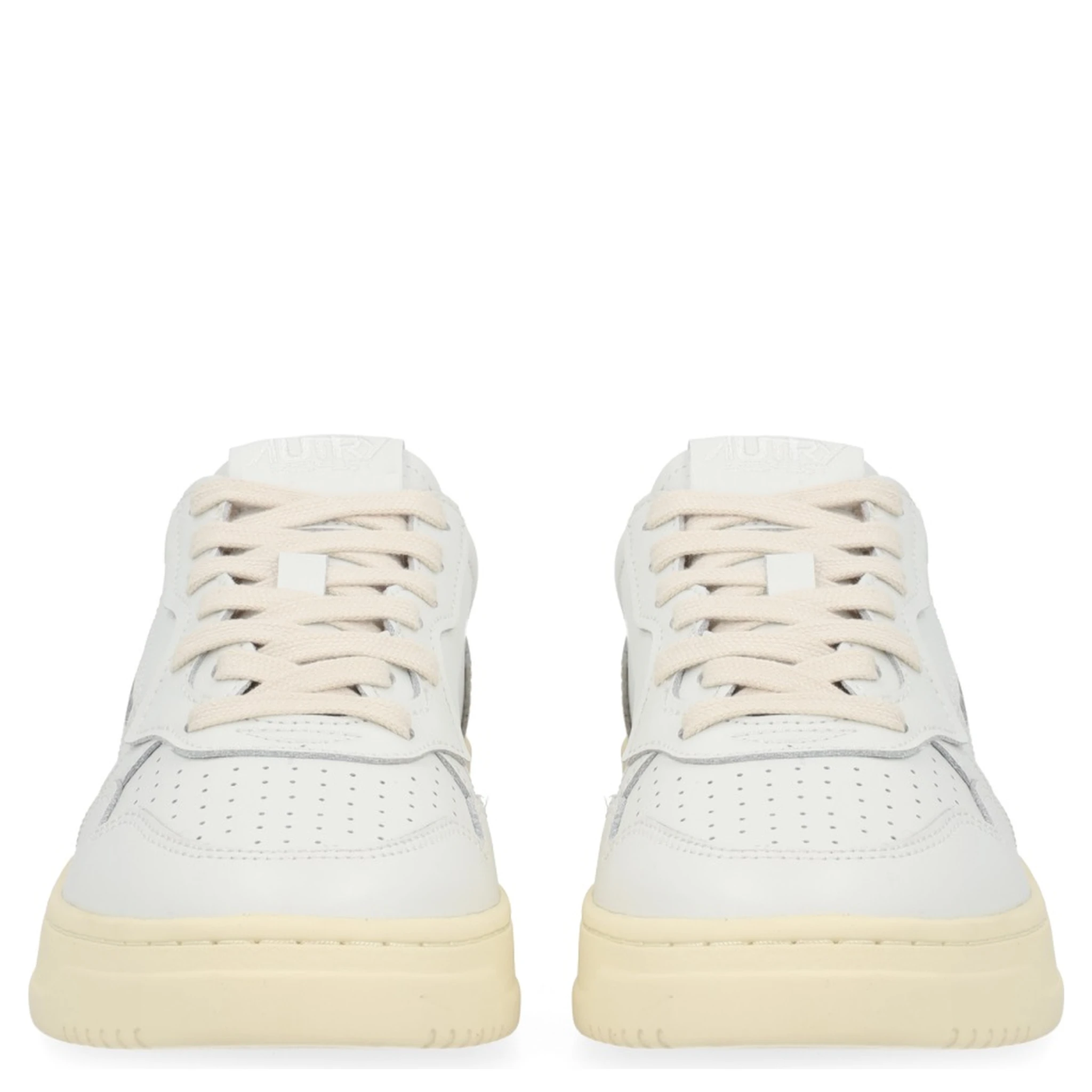 "MEDALIST LOW" SNEAKER